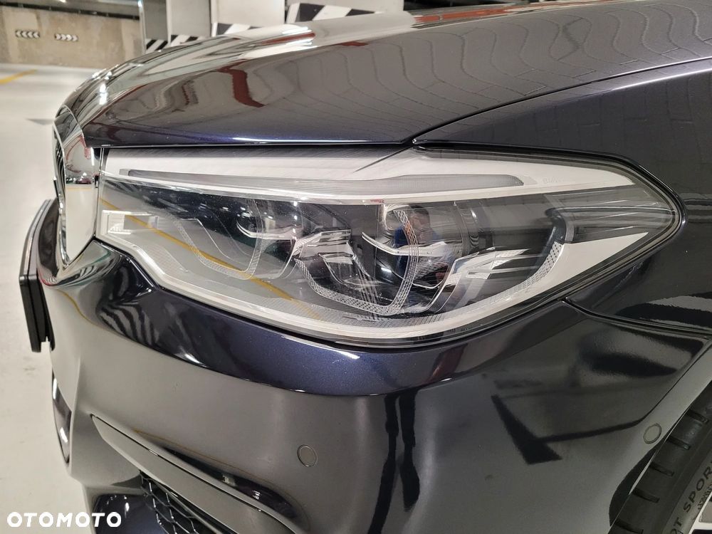 BMW Seria 5 520d xDrive M Sport sport - 36