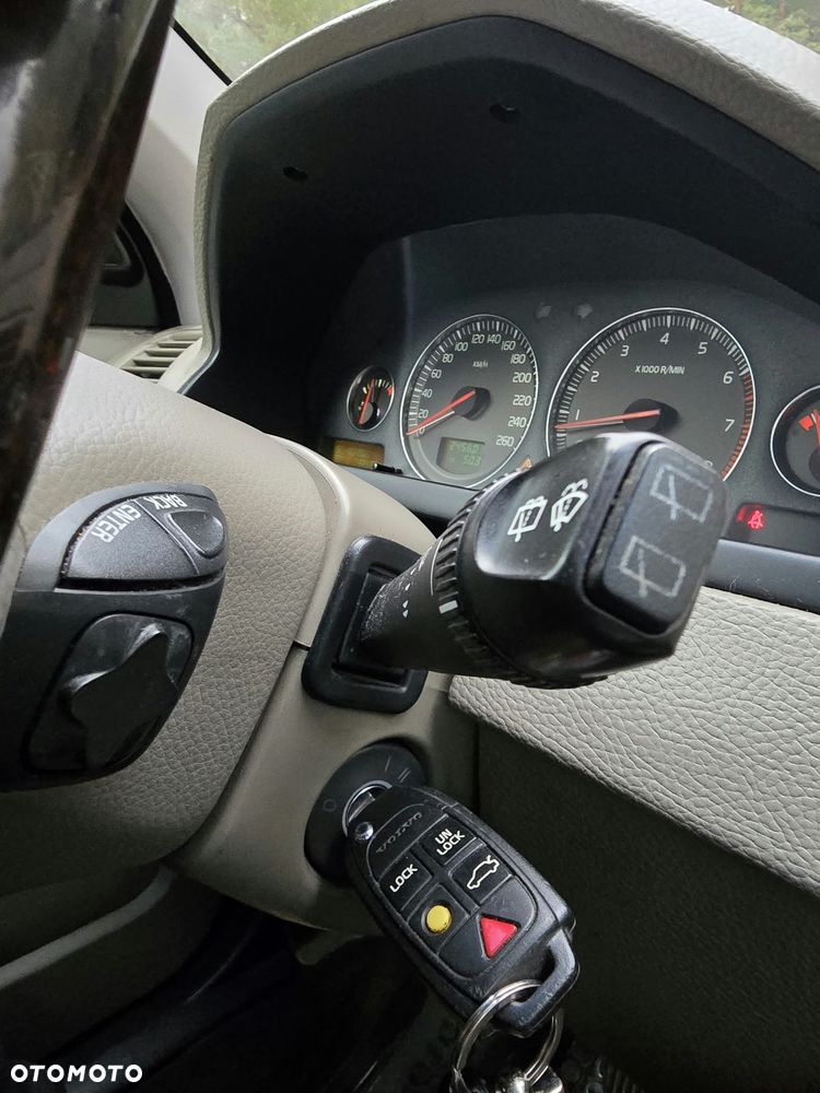 Volvo XC 90 - 33