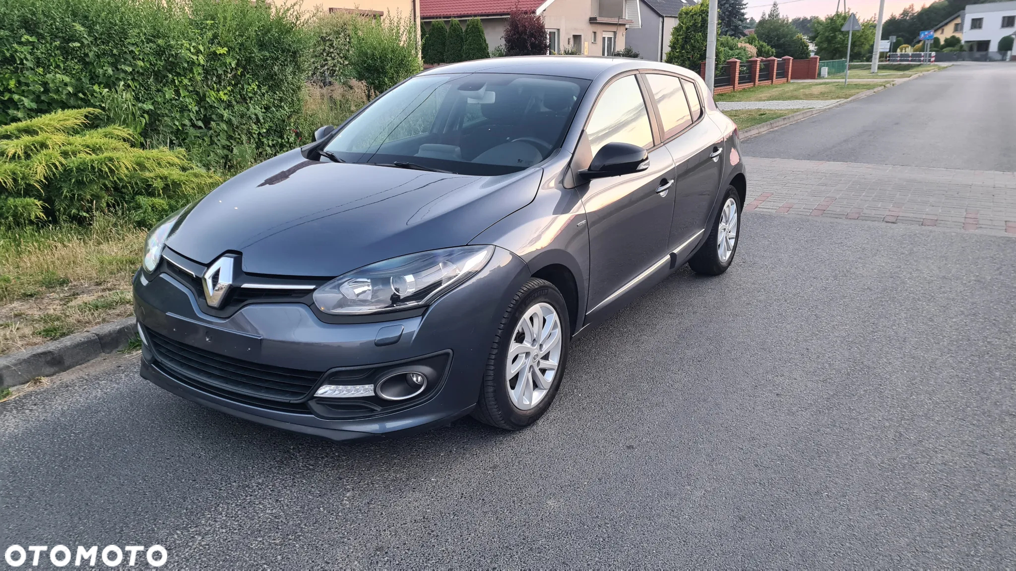 Renault Megane Grandtour ENERGY TCe 115 Start & Stopp LIMITED - 17