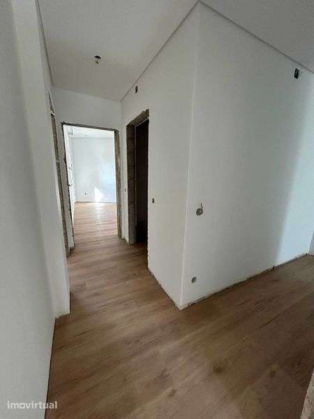 Moradia T3 Totalmente Recuperada para venda - Alcobaça - Grande imagem: 3/11