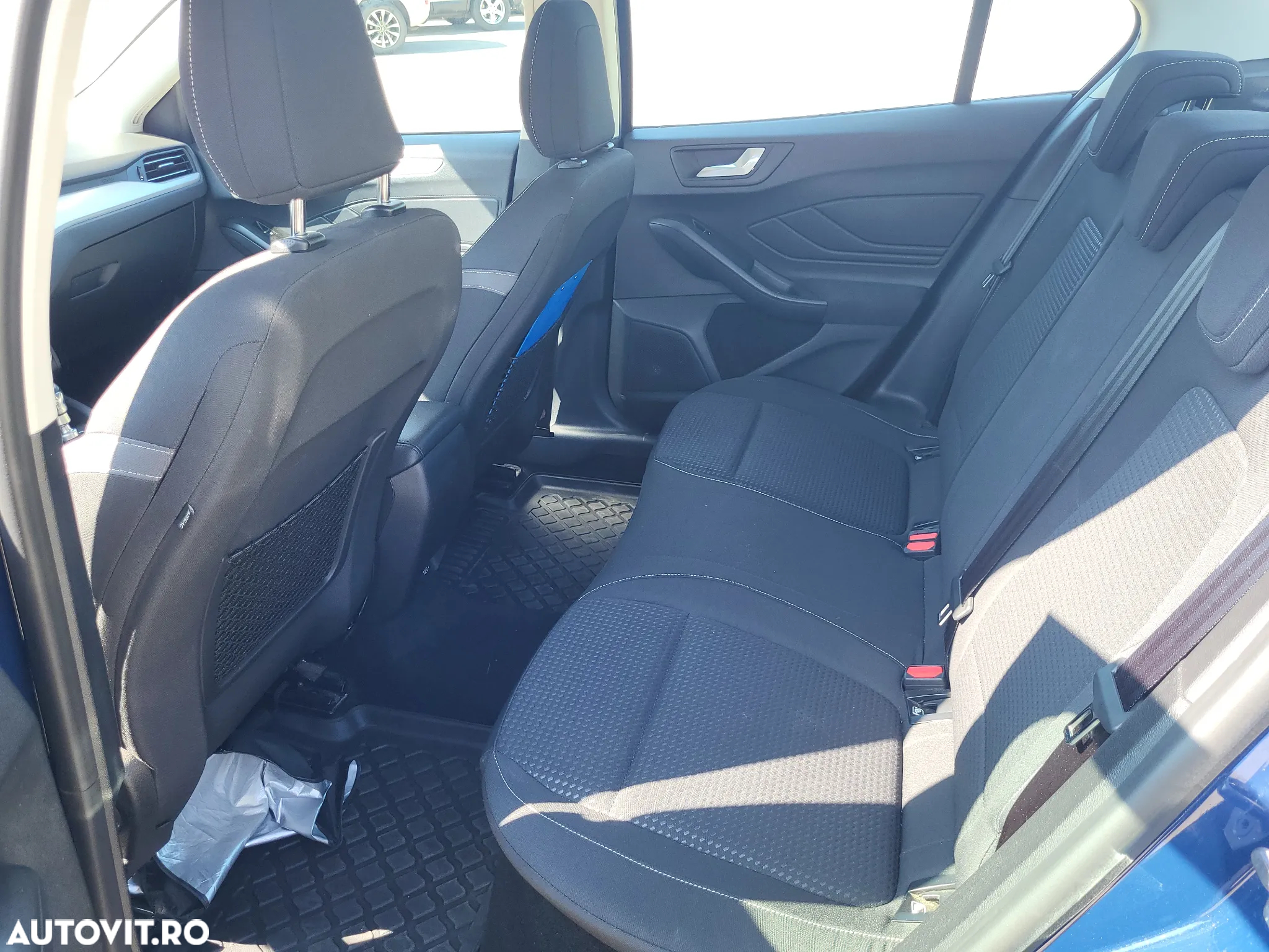 Ford Focus 1.5 TDCi Trend - 8
