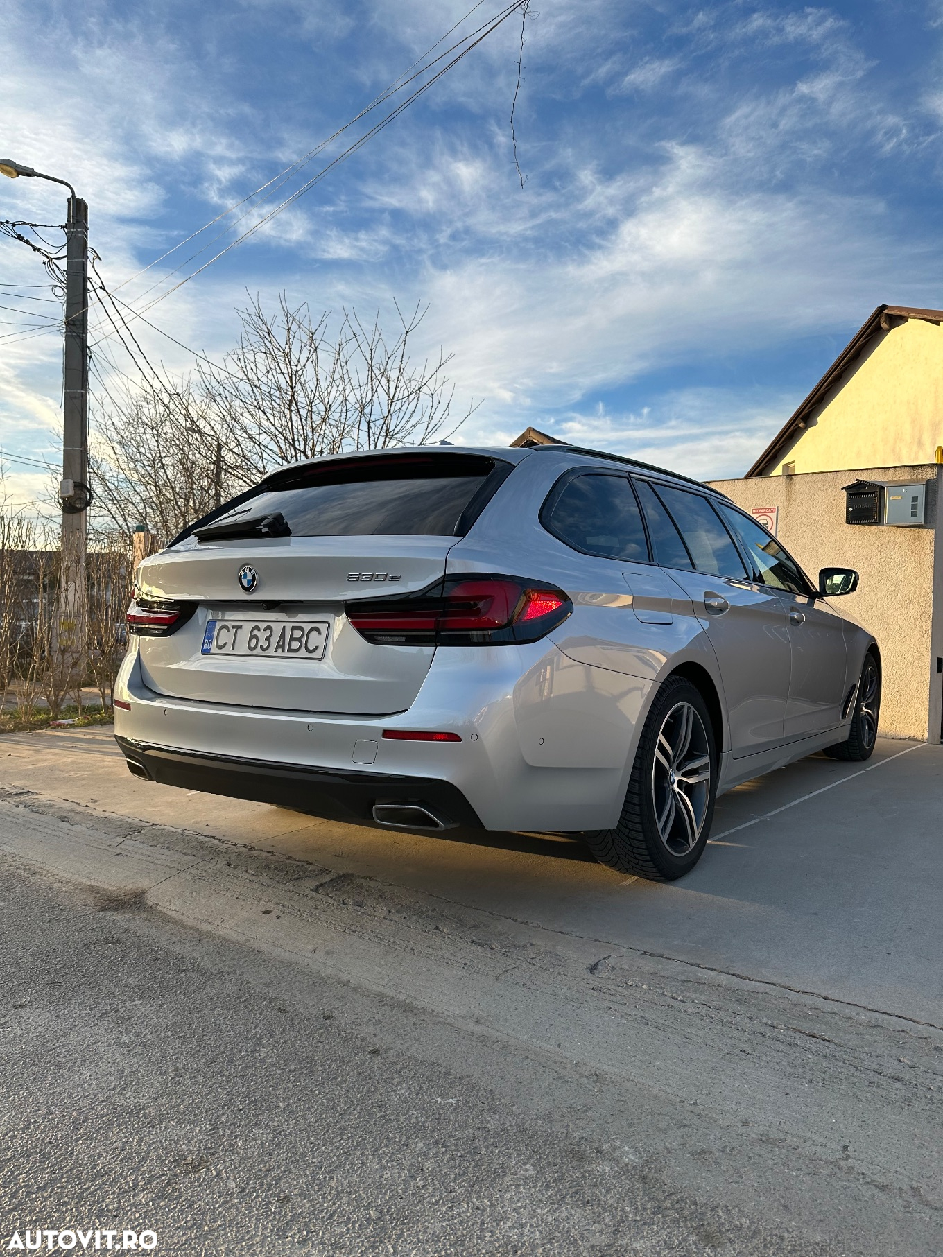 BMW Seria 5 530e Touring Aut. Luxury Line - 9