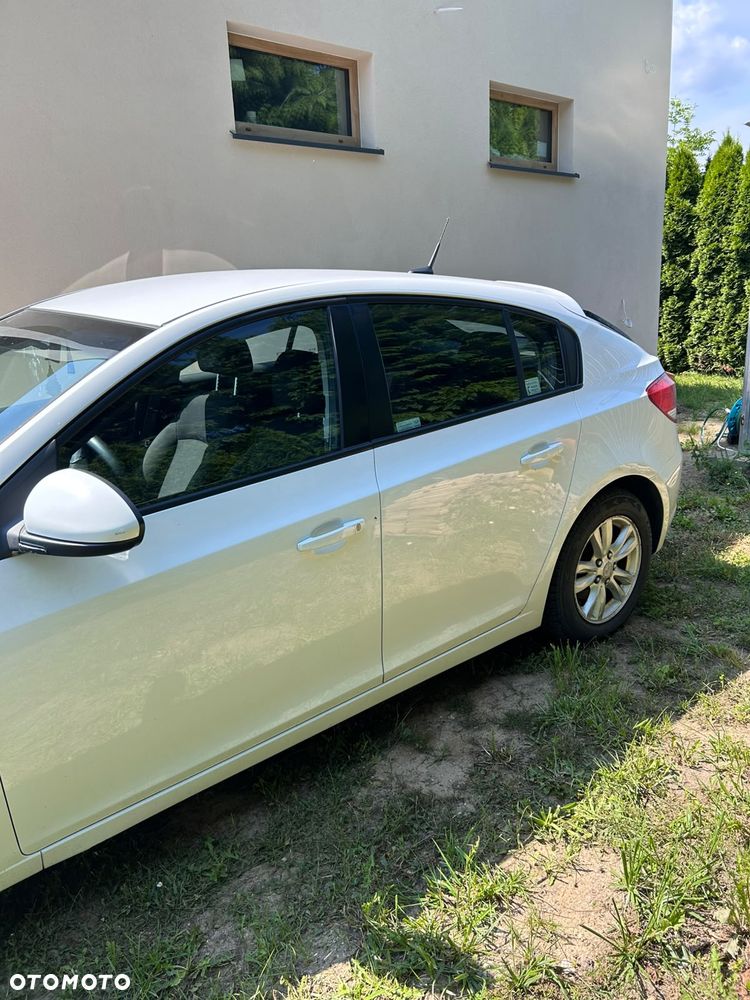 Chevrolet Cruze 1.7 D LT+ - 3