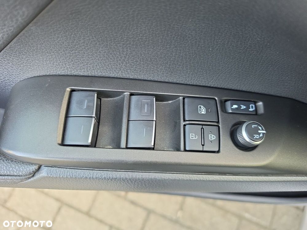 Toyota Camry 2.5 Hybrid Executive CVT - 18