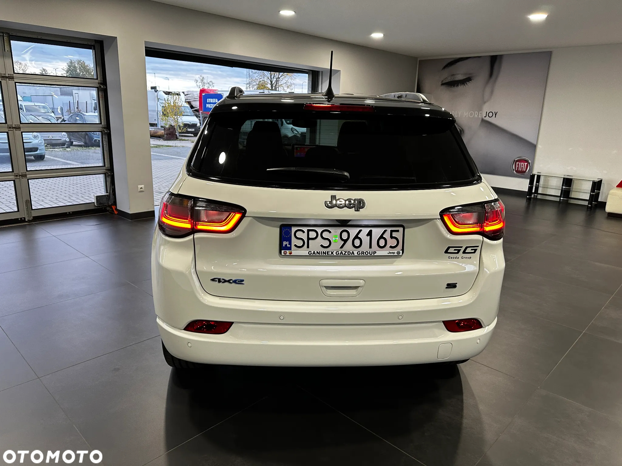 Jeep Compass - 8