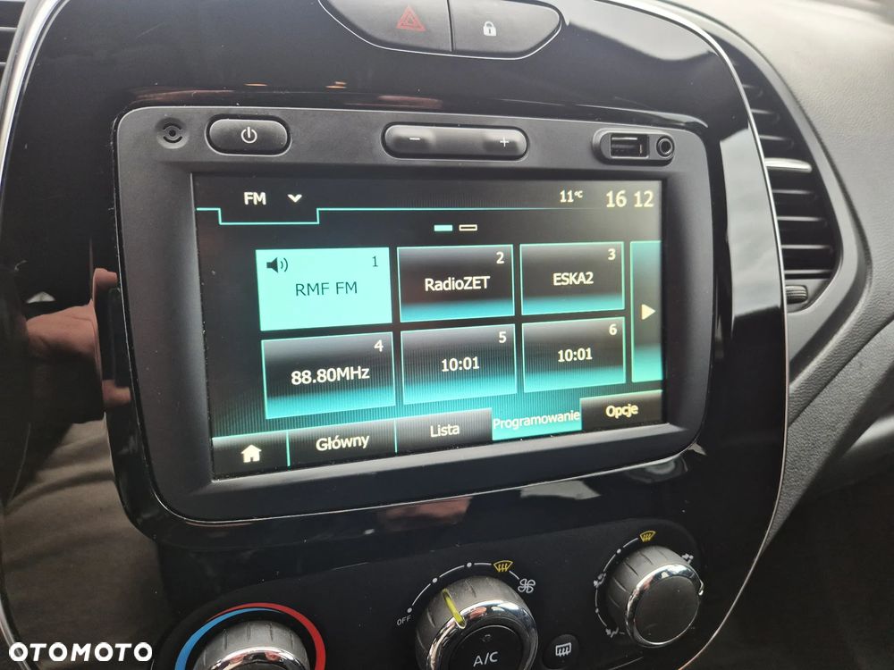 Renault Captur - 23