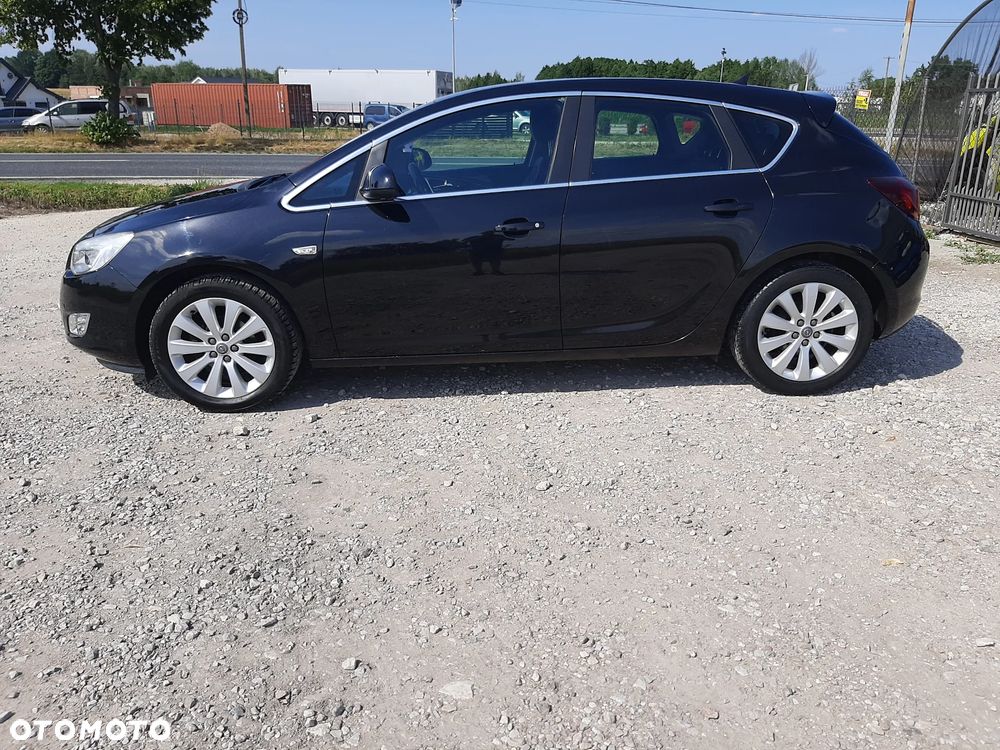 Opel Astra 1.4 T Cosmo - 7
