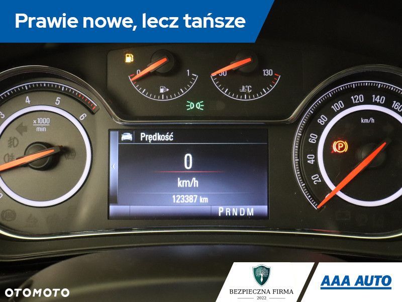 Opel Insignia - 12