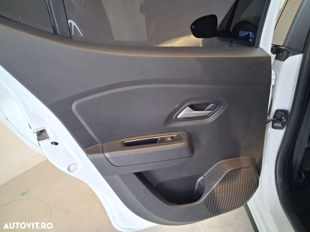 Dacia Sandero Stepway ECO-G 100 MT6 Comfort - 11