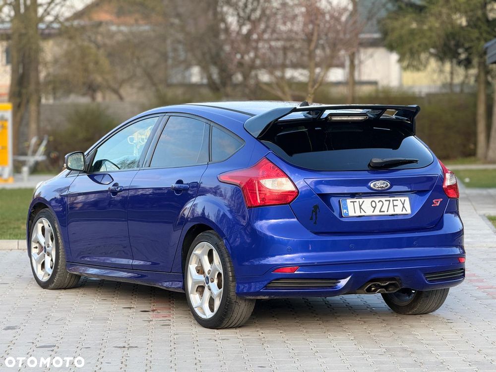 Ford Focus 2.0 EcoBoost ST - 5