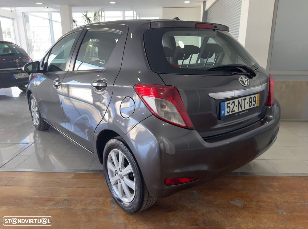 Toyota Yaris 1.0 VVT-i Comfort+P.Style - 2