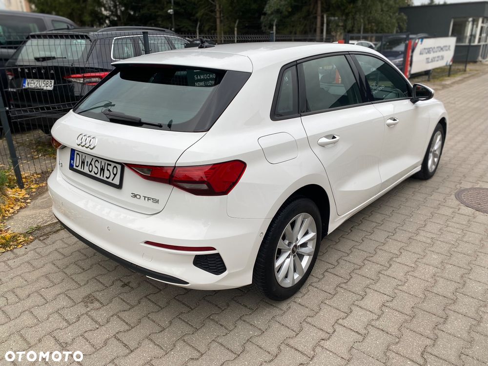 Audi A3 Sportback - 3