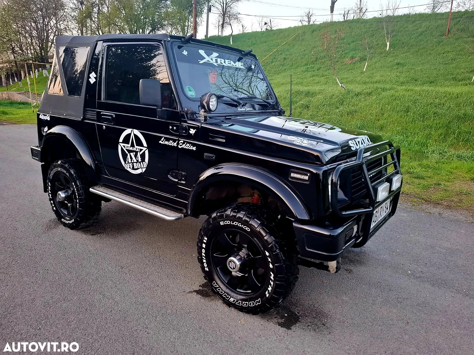 Suzuki Samurai - 3