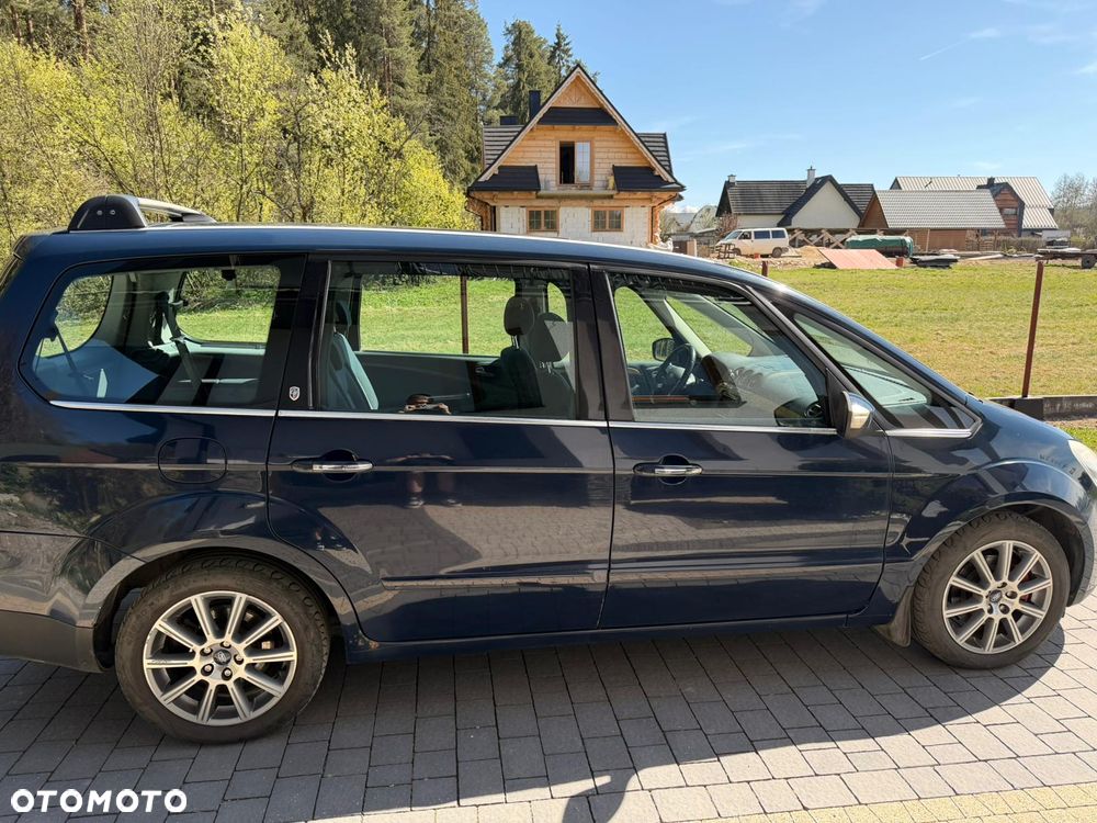 Ford Galaxy 2.0 Ghia - 11