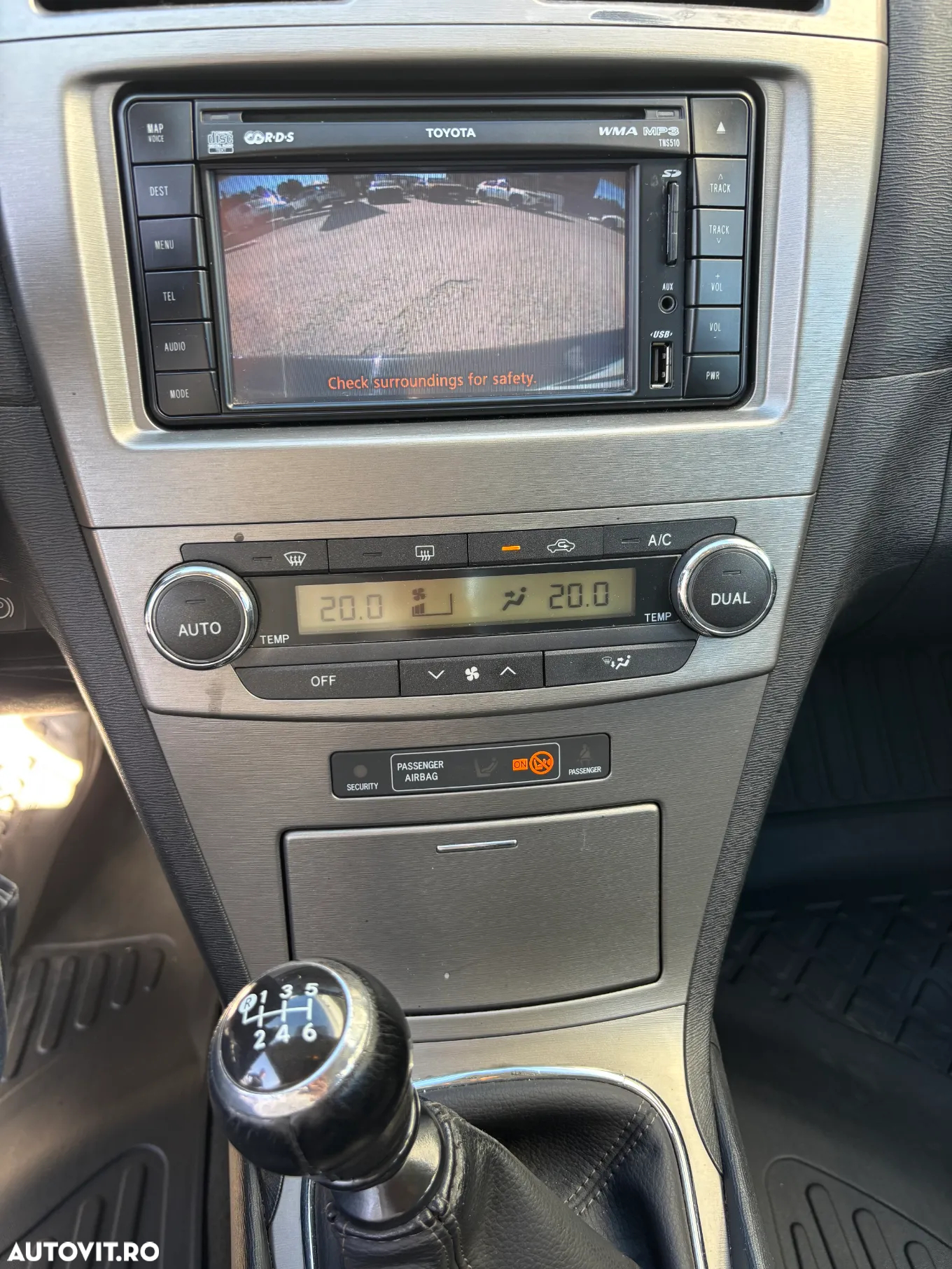 Toyota Avensis 2.0 D-4D Executive - 6