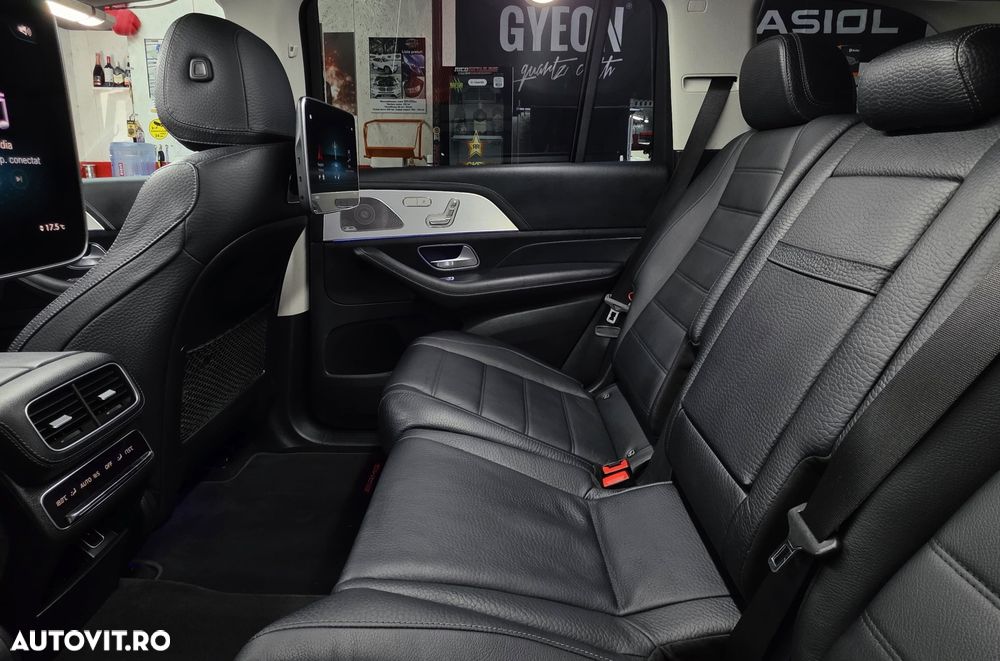 Mercedes-Benz GLS - 27