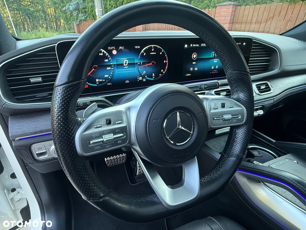Mercedes-Benz GLS - 28