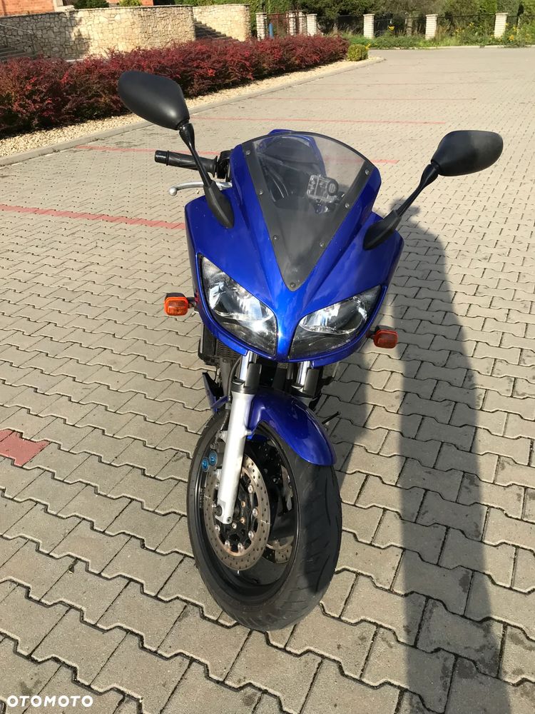 Yamaha FZS - 7