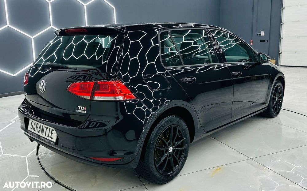 Volkswagen Golf 1.6 TDI DPF BlueMotion - 5