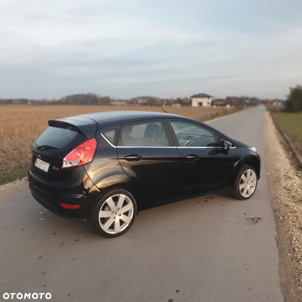 Ford Fiesta 1.25 Ghia - 6