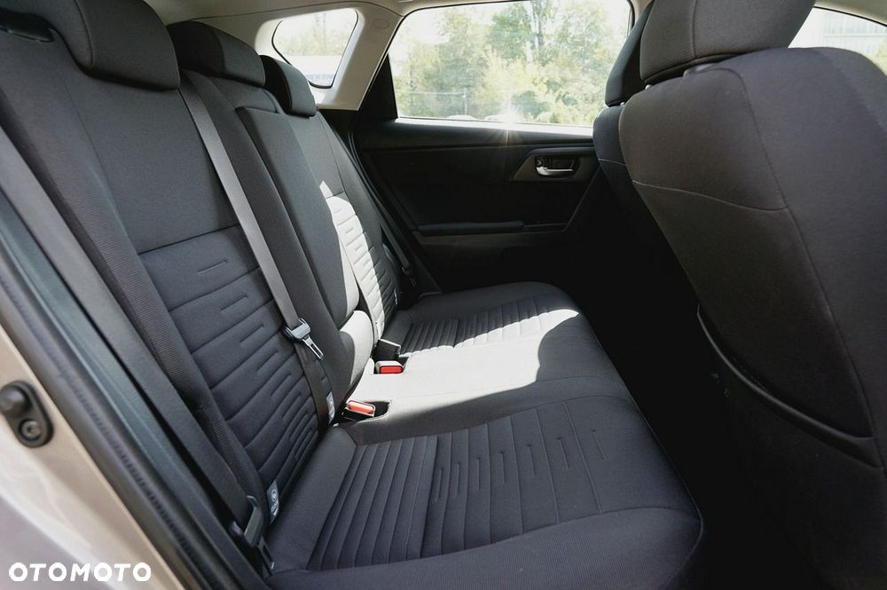 Toyota Auris Hybrid 135 Comfort - 16