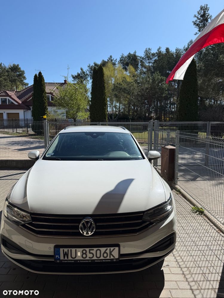 Volkswagen Passat 2.0 TDI SCR Comfortline - 1