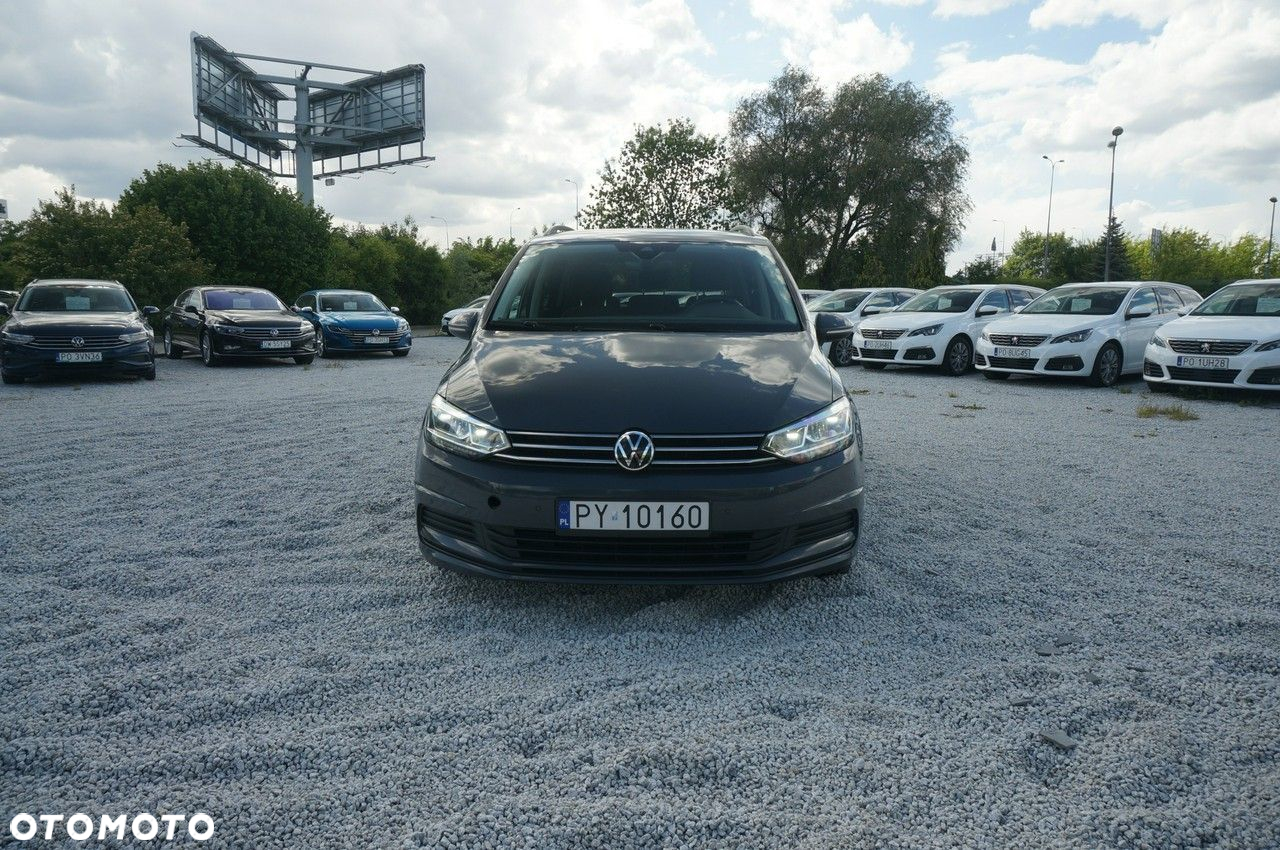Volkswagen Touran - 4