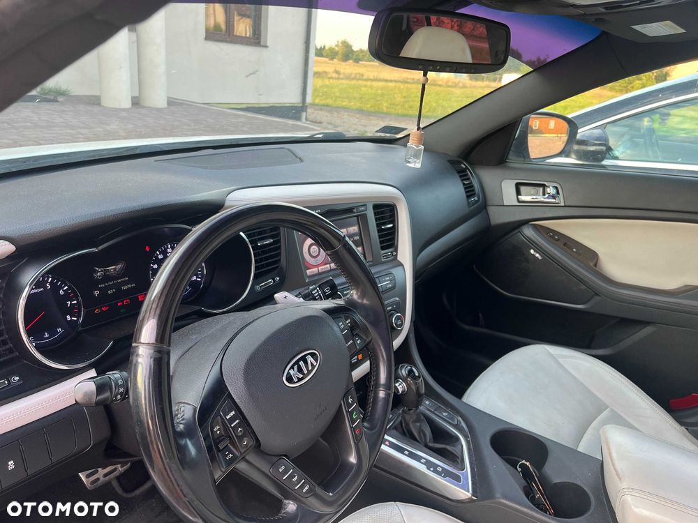 Kia Optima - 7