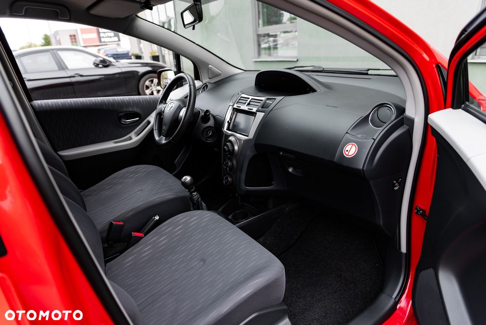 Toyota Yaris 1.33 Prestige - 24