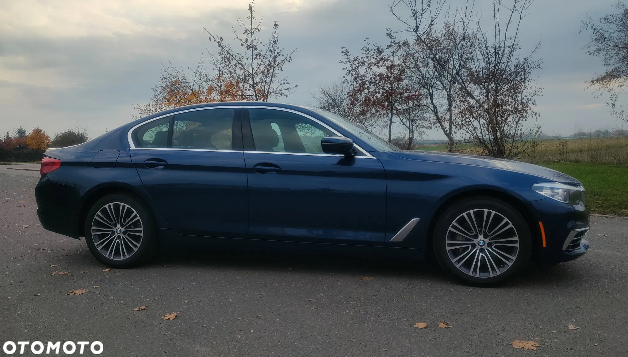 BMW Seria 5 530i GPF xDrive Sport Line sport - 11