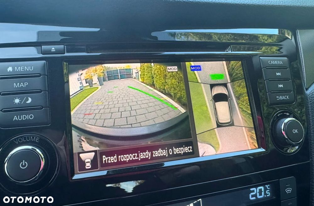 Nissan Qashqai 1.3 DIG-T TEKNA - 26