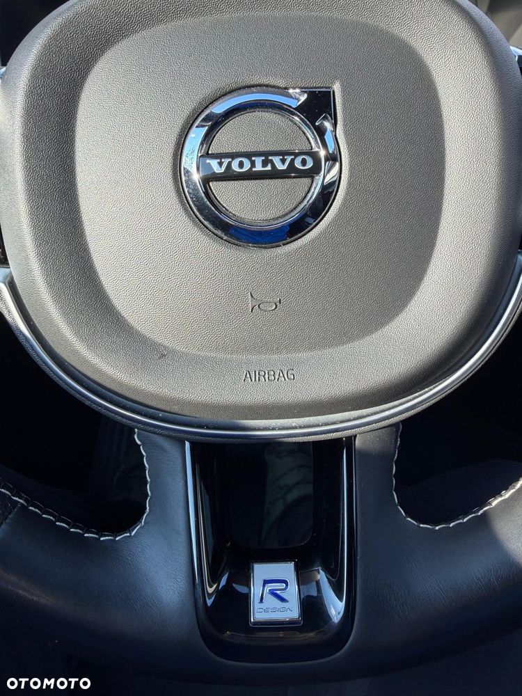 Volvo XC 90 D5 SCR AWD R-Design 7os - 23