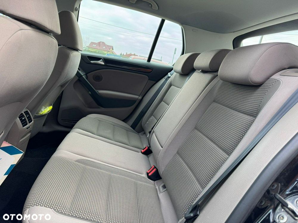 Volkswagen Golf 1.6 Comfortline - 19