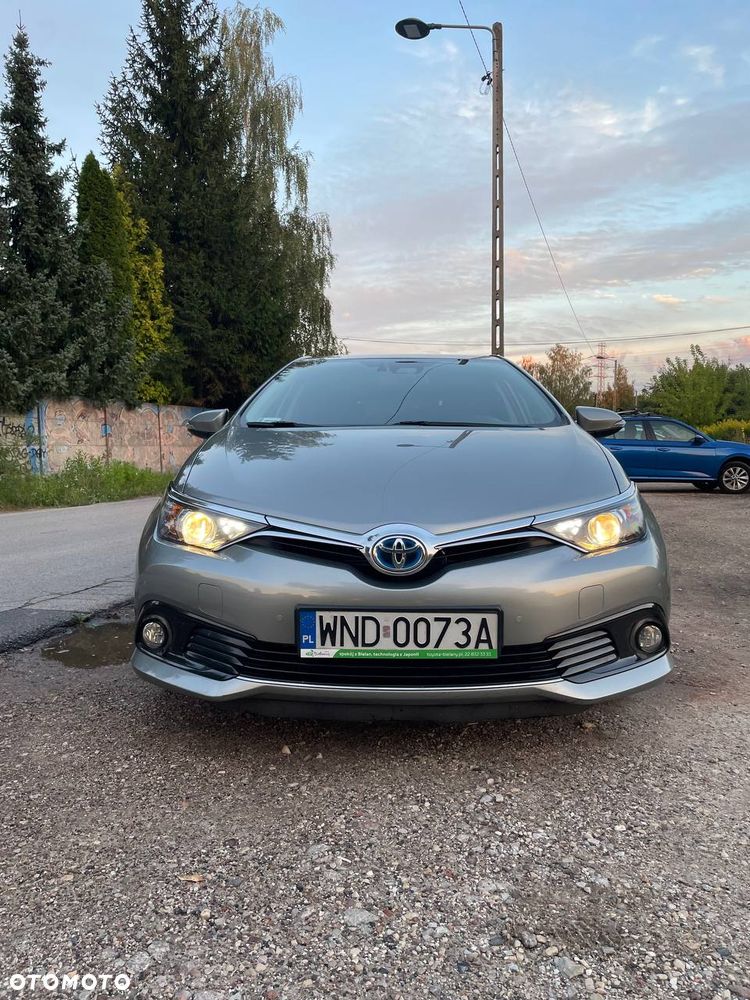 Toyota Auris Hybrid 135 Premium - 4