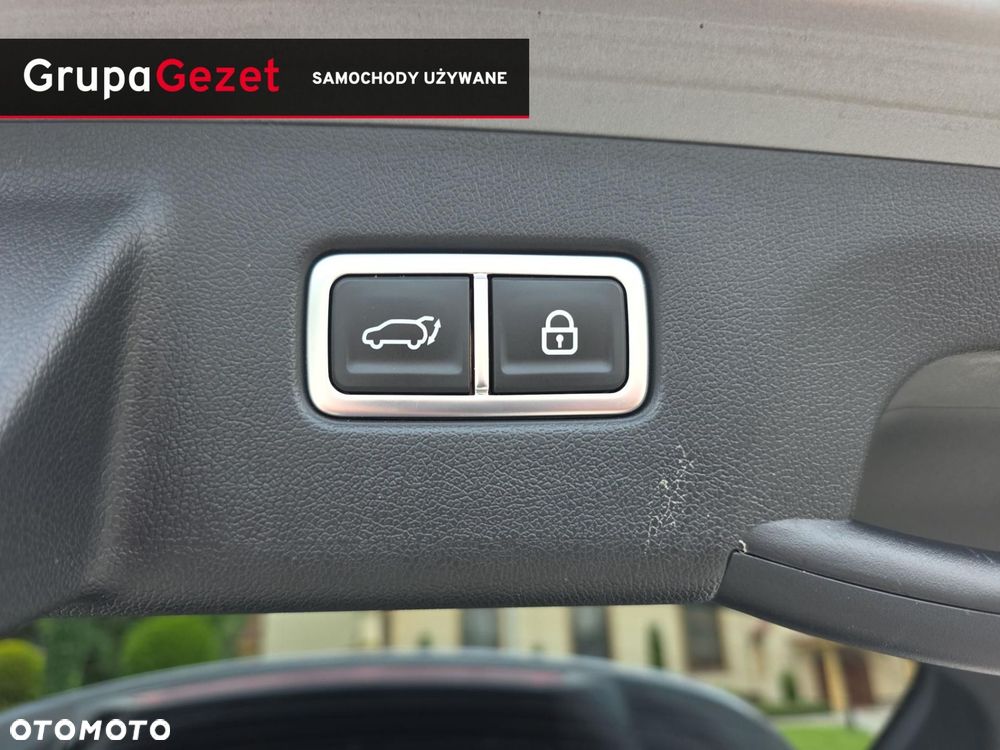 Kia Sorento - 33