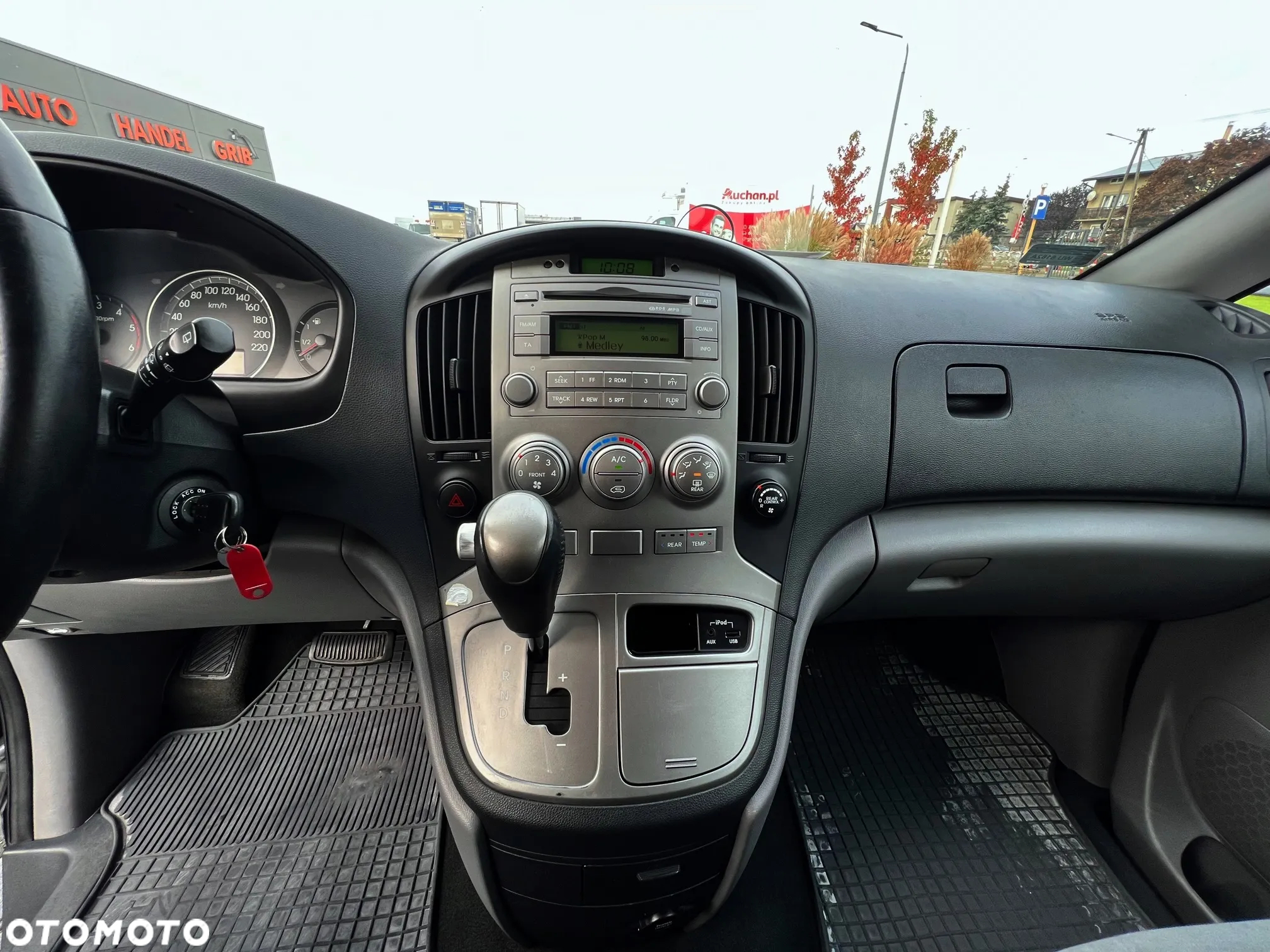 Hyundai H-1 - 10