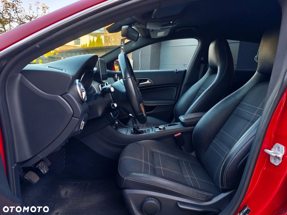 Mercedes-Benz CLA - 10