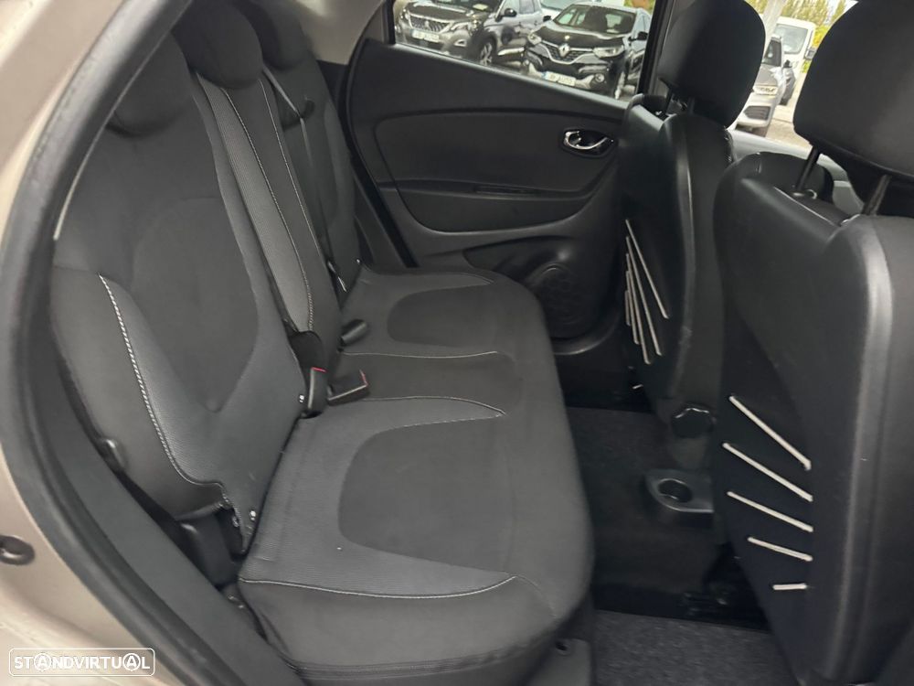 Renault Captur 1.5 dCi Exclusive - 14