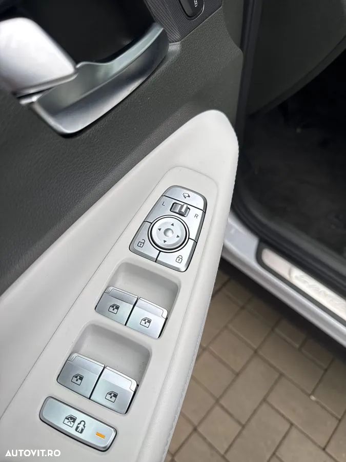 Hyundai Santa Fe - 21