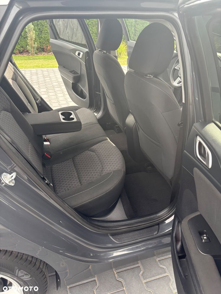 Kia Ceed 1.6 CRDi mHEV L Business Line DCT - 16