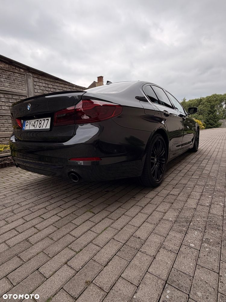 BMW Seria 5 520d Sport Line - 1
