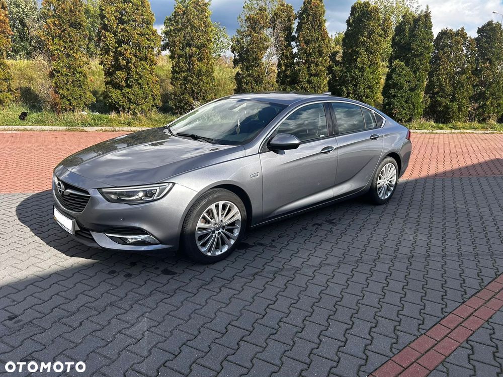 Opel Insignia - 1