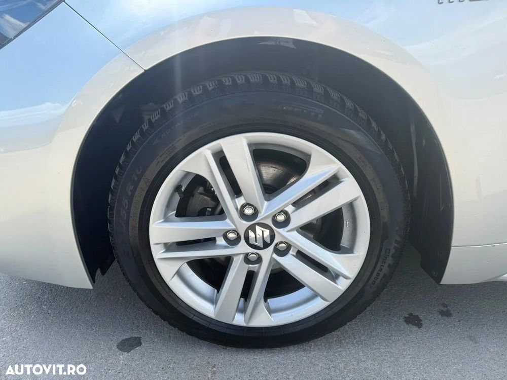 SUZUKI Swace 2023 — imagine 24