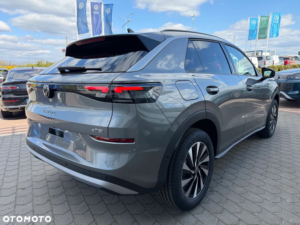 Volkswagen T-Roc 1.5 eTSI Life DSG - 5