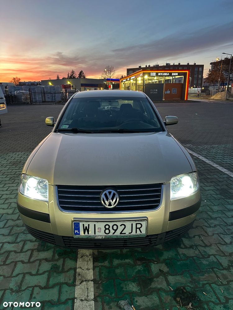 Volkswagen Passat 1.9 TDI Comfortline - 2