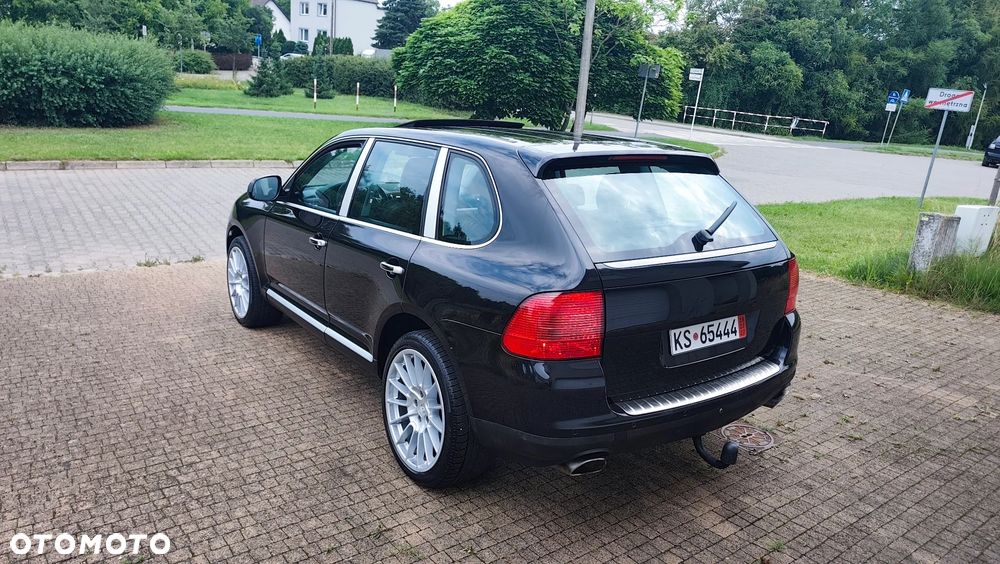 Porsche Cayenne - 18