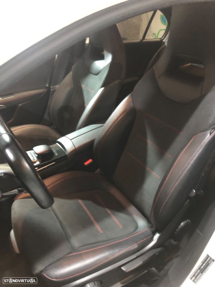 Mercedes-Benz A 180 d AMG Line Aut. - 24