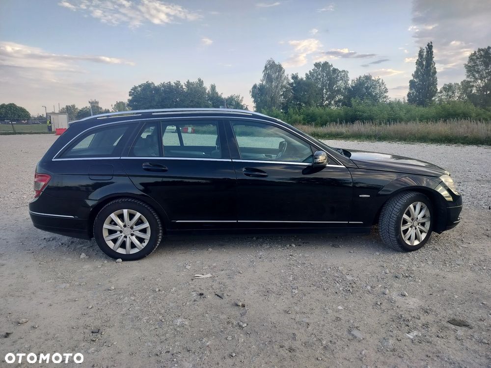 Mercedes-Benz C-Class 2009 photo 3