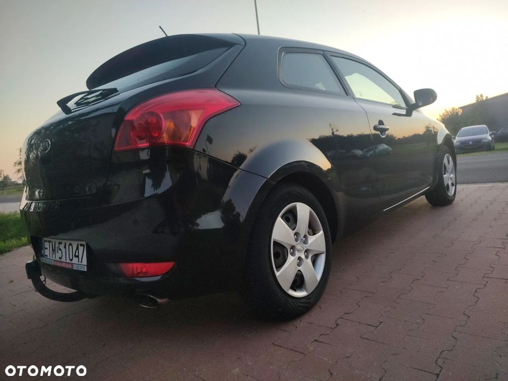 Kia ProCeed - 14