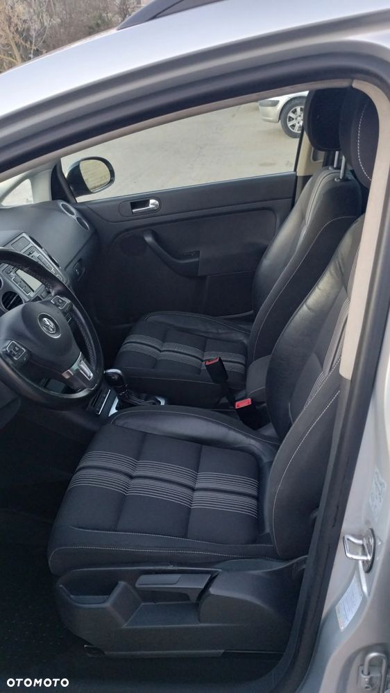 Volkswagen Golf Plus 1.6 TDI Trendline DSG - 16